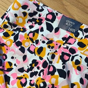 NWT Crown & Ivy Cheetah pants. Ankle length.